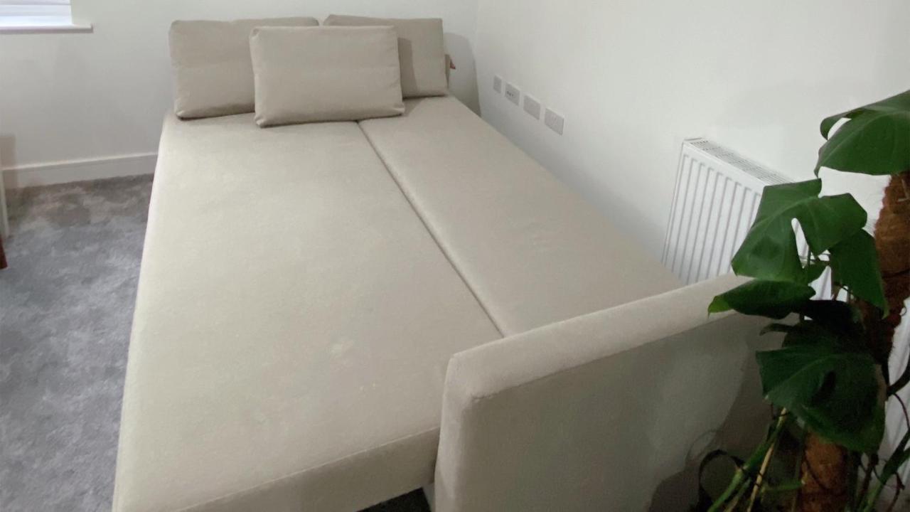 Entire Home: Bicester Village 10Min Walk Экстерьер фото